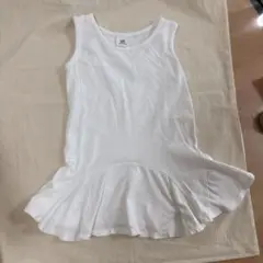 キッズ　ホワイトノースリーブ　100