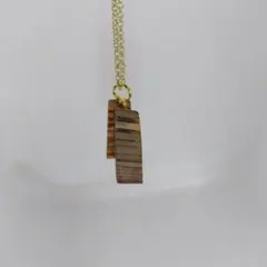 木製ストライプ模様ネックレス