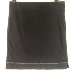 トミーヒルフィガー　スカート　ブラック　４