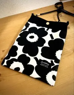 花柄 スマホショルダーバッグのサムネイル