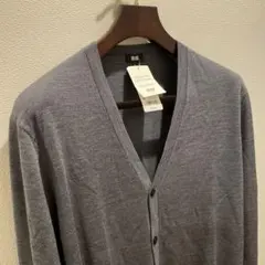 新品！ UNIQLO エクストラファインメリノVネックカーディガン