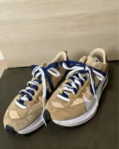 sacai × Nike Vapor Waffle セサミ