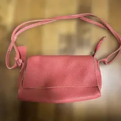 値下げ中☆nuovedive made in ITALY 本革 ピンクバッグ - メルカリ