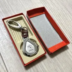 ※新品未使用品　BMW カラビラ　キーホルダー シルバー