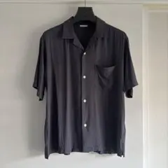 GU メンズシャツ　Mサイズのサムネイル