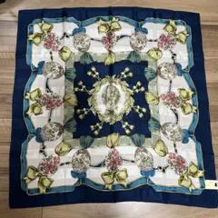 GUCCI シルクスカーフ 花と蝶 オールドグッチ - メルカリ