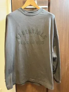 ESSENTIALSエッセンシャルズ　スウェットシャツ　トレーナー