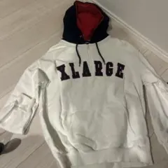 XLARGE フード付きパーカー ホワイト