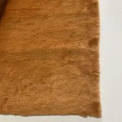 オレンジ ファー