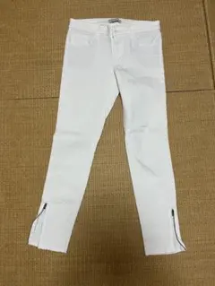 UNIQLO ホワイトスキニージーンズ 25サイズ