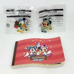 ディズニー作品　ドナルド・ミッキー・ミニー　ピンバッジ&メモ帳　グッズ３点セット