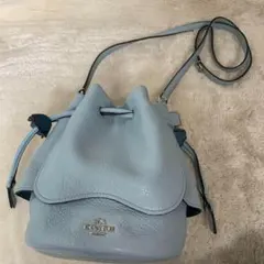 美品✨コーチ　coach 巾着 ショルダーバッグ　ペブルド レザー ペタル