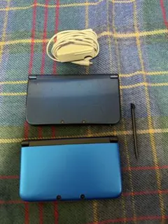 New 3DS LL と3DS LL青 本体 充電器、タッチペン付き