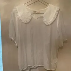 襟がめちゃくちゃ可愛いシャツのサムネイル