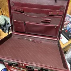 Item thumbnail for item 7682e6e0-8e67-44ef-b666-e452f20c5fb3