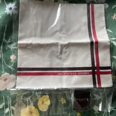 新品タグ付きMACKINTOSH LONDON ハンカチのサムネイル