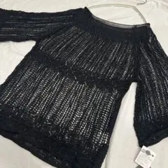 黒　ブラック　透かし編みニット　タグ付き　未使用　丈長　重ね着