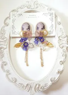 アンティークボタン カメオ flowerチャーム　ピアスorイヤリング