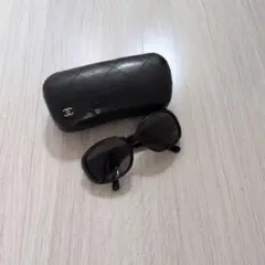 CHANEL カメリア サングラス ブラック - メルカリ