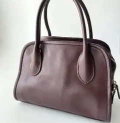 IACUCCI イアクッチ べルーラ エム ハンドバッグ レザー - メルカリ