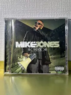 Mike Jones ①