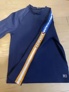 トミーヒルフィガー　ラッシュガード110cm