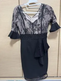 dazzy 黒とベージュのレースドレス