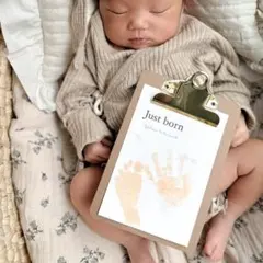 月齢カード 足形