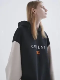 CULLNI DAKS ロゴプルオーバーフーディ　サイズ1