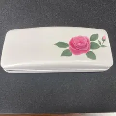 眼鏡ケース(白) トールペイント　薔薇