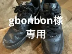 【美品】NIKE AIR FORCE 1 ブラック スニーカー【27cm】のサムネイル