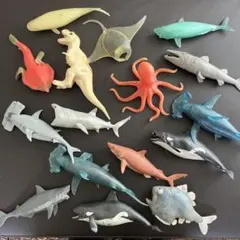 シャーク&Co. 海洋生物と恐竜　フィギュアセット 16体セット