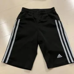 adidas ハーフパンツ 130 黒 3本ライン