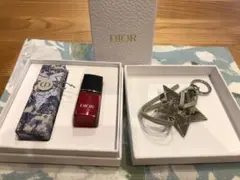 【未使用品】DIOR バースデーノベルティ リップ&マニキュア　星型チャーム