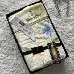 新品　未使用　Nicole St Gilles ニコルサンジル　マイヤー毛布