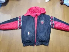 NBA シカゴ・ブルズ スタジャン リバーシブルジャケット