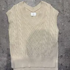 disco at ベージュ ケーブル編み ニットベスト Fサイズ