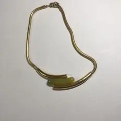 11938 ヴィンテージ　ジバンシー ゴールドとグリーンのネックレス