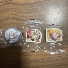 くら寿司　びっくらポン　鬼滅の刃　我妻善逸　童磨　宇髄天元　消しゴム　缶バッチ