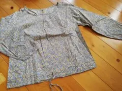 ☆新品未使用☆human woman 花柄ブラウス 半袖 M - メルカリ