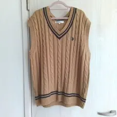 U.S. POLO ASSN.Vネックベスト ベージュ ケーブル L 刺繍ロゴ