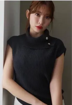 NOWNS Seine Pleats tops ブラック 半袖カットソー - メルカリ