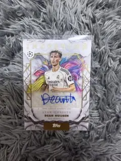 Dean Huijsen 直筆サインカード Topps Inception