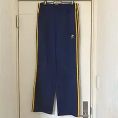 adidas トラックパンツ
