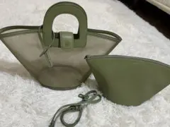 【極美品】 CHARLES & KEITH メッシュトラペーズバッグ