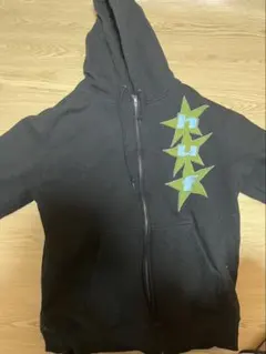 HUF ブラック パーカー M 星型ロゴのサムネイル