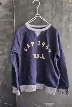 GapKids ネイビー フロッキープリント トレーナー