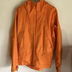 patagonia フード付マウンテンパーカー サーモンピンク - メルカリ