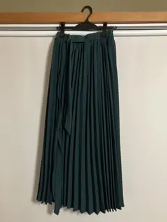 スカート（スリットいり）　Ｍサイズ
