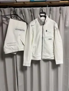 アイズフロンティア　セットアップ　作業服　部屋着　ホワイト　美品のサムネイル